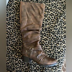 Yuu Brown Heeled Boots